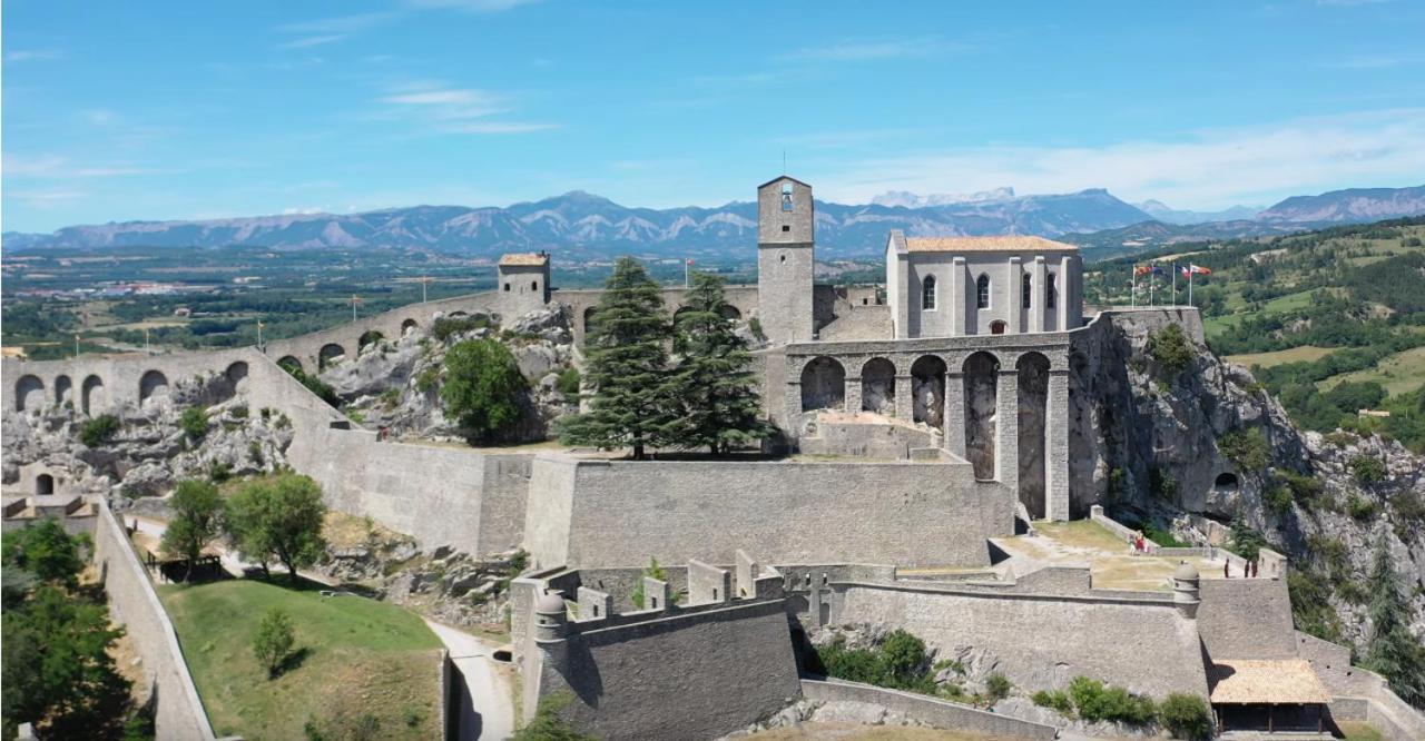 Haut De Villa Renovee En 2023 Saint-Maime Dış mekan fotoğraf